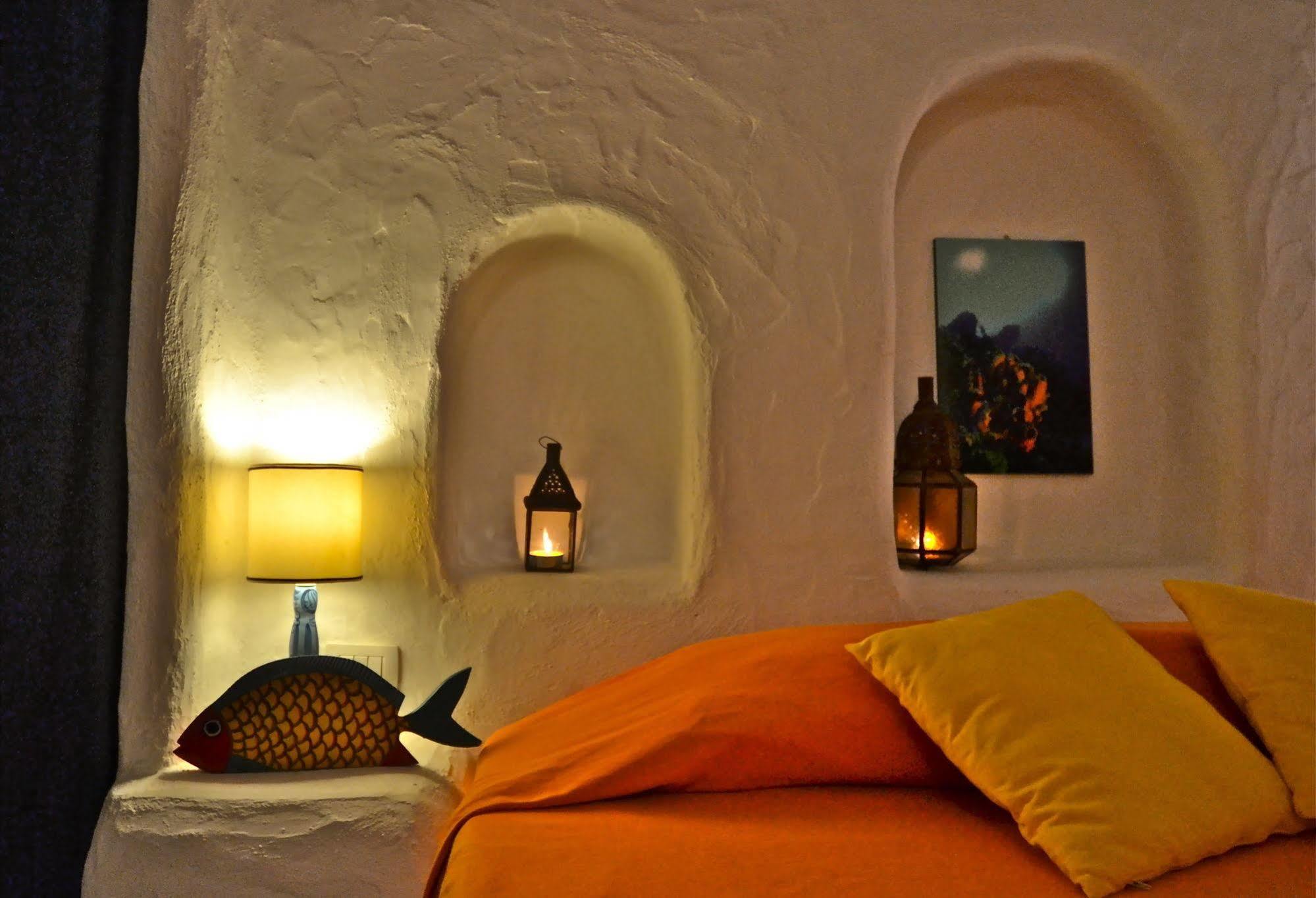 Poecylia Bed & Breakfast Carloforte  Exterior foto
